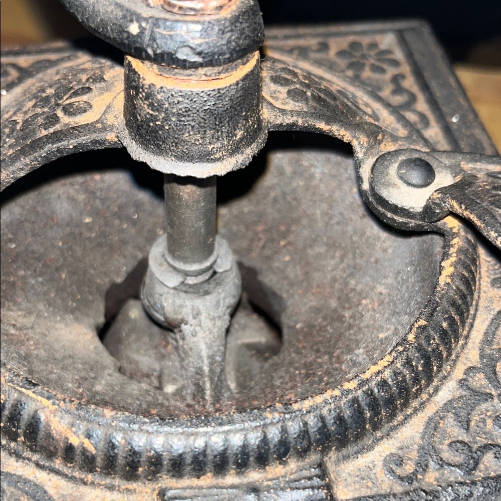 Vintage Wooden Coffee Grinder - Picture 2 of 9